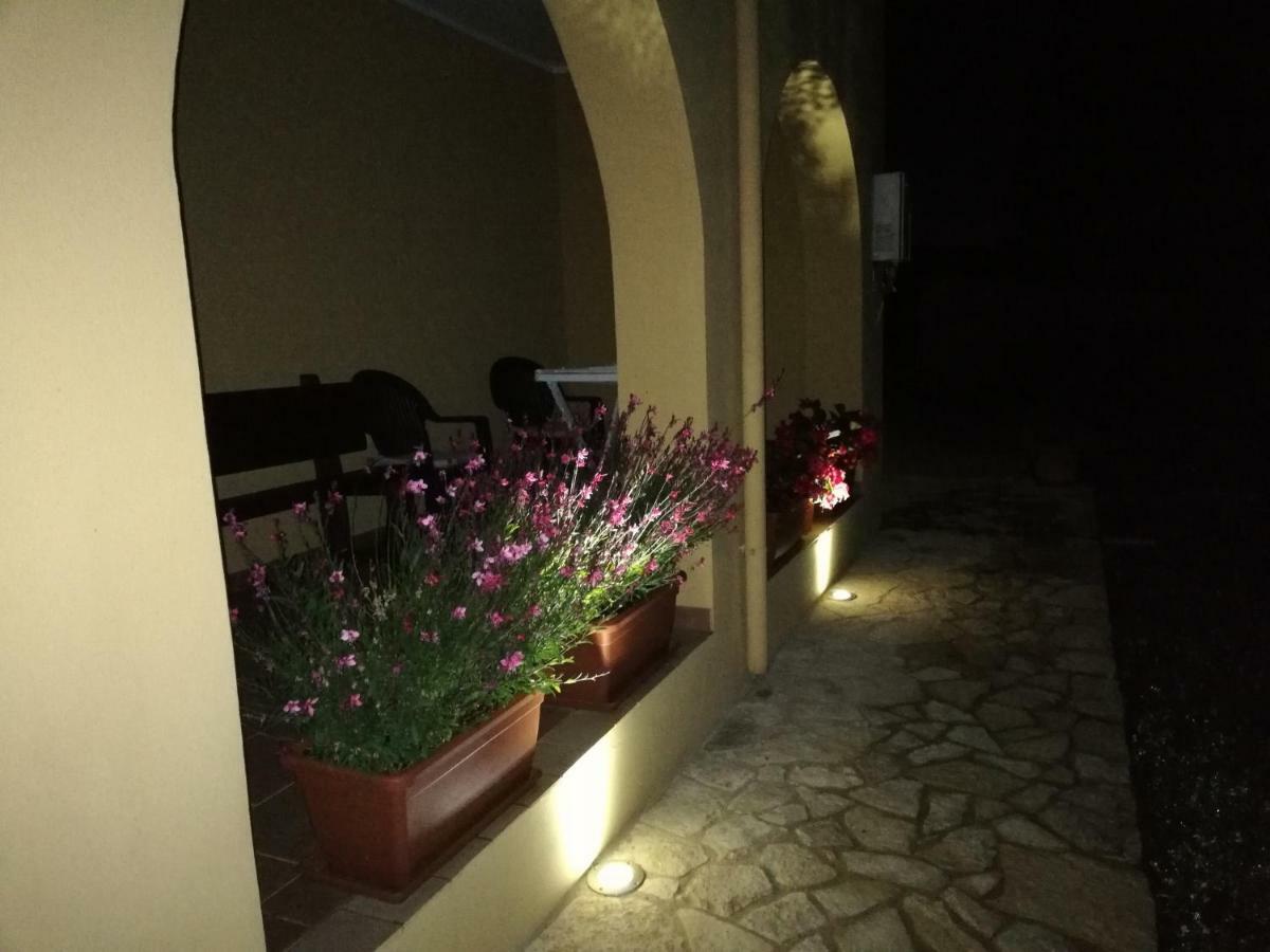 B&B Fiori Di Pesco Fertilia Ngoại thất bức ảnh